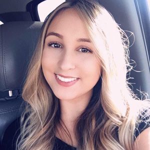 Meet your Posher, Yesica